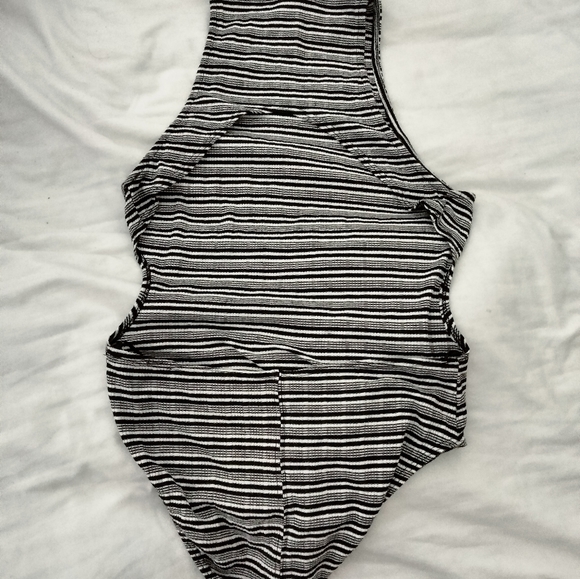 XS Striped Free people backless bodysuit - Picture 11 of 11